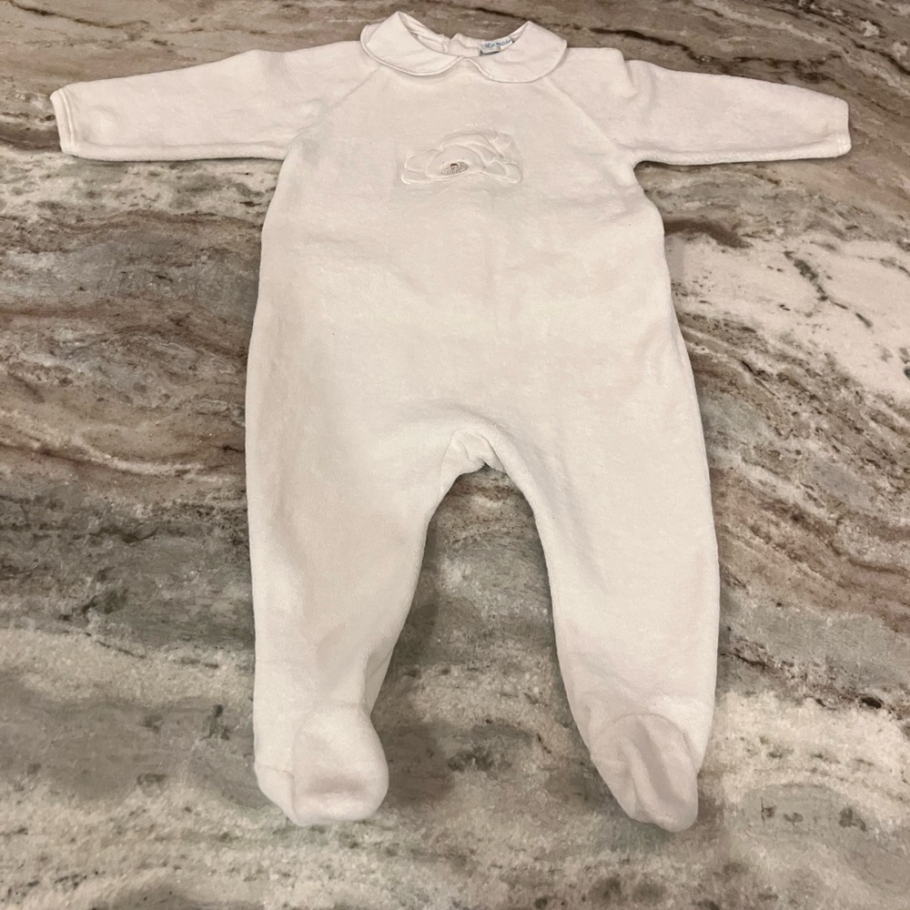 La Mascot Soft White Kids Footie onesie